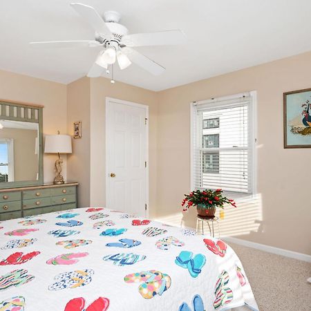 Katie Lou'S Place By Oak Island Accommodations Caswell Beach Eksteriør billede
