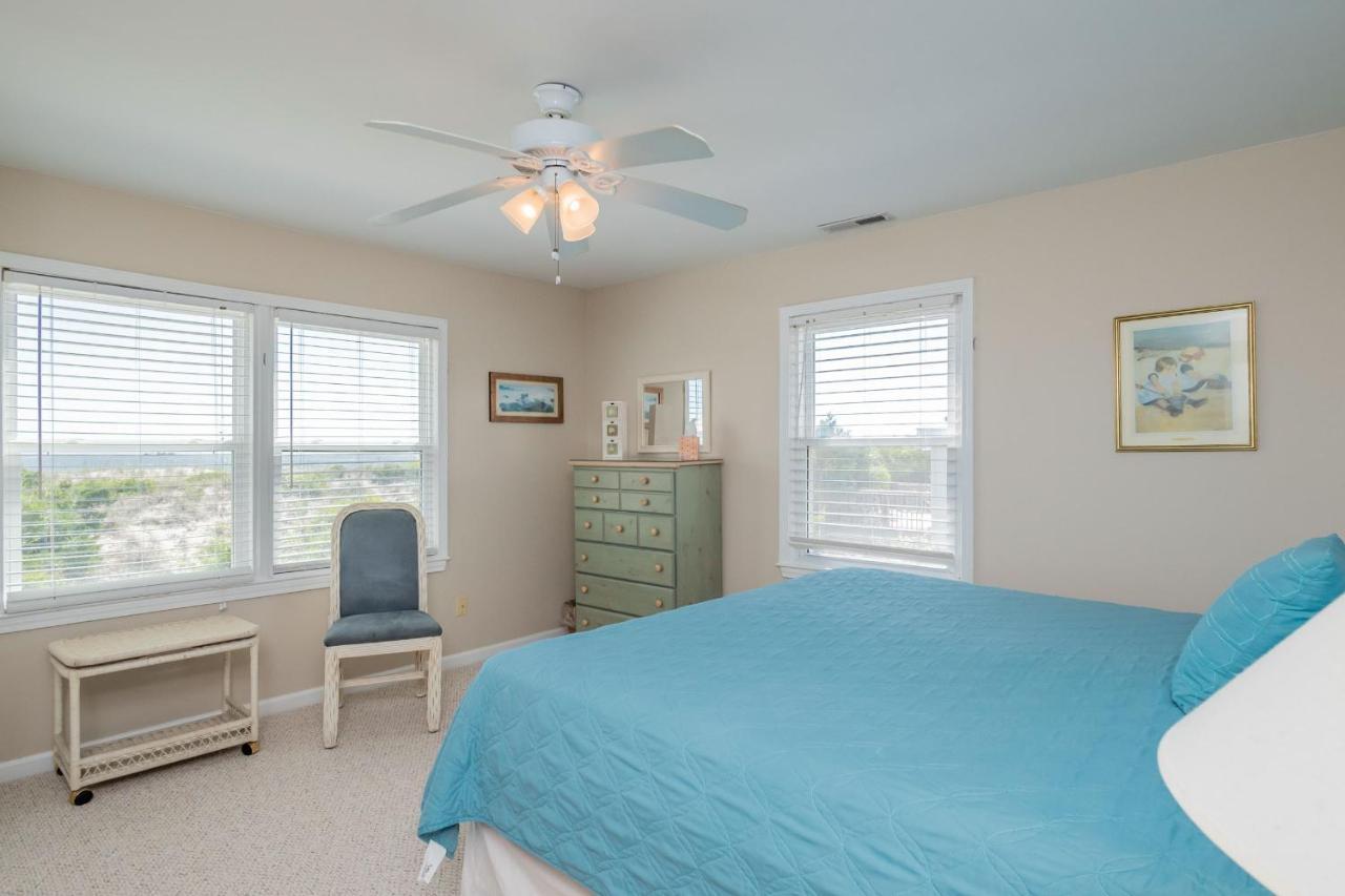 Katie Lou'S Place By Oak Island Accommodations Caswell Beach Eksteriør billede
