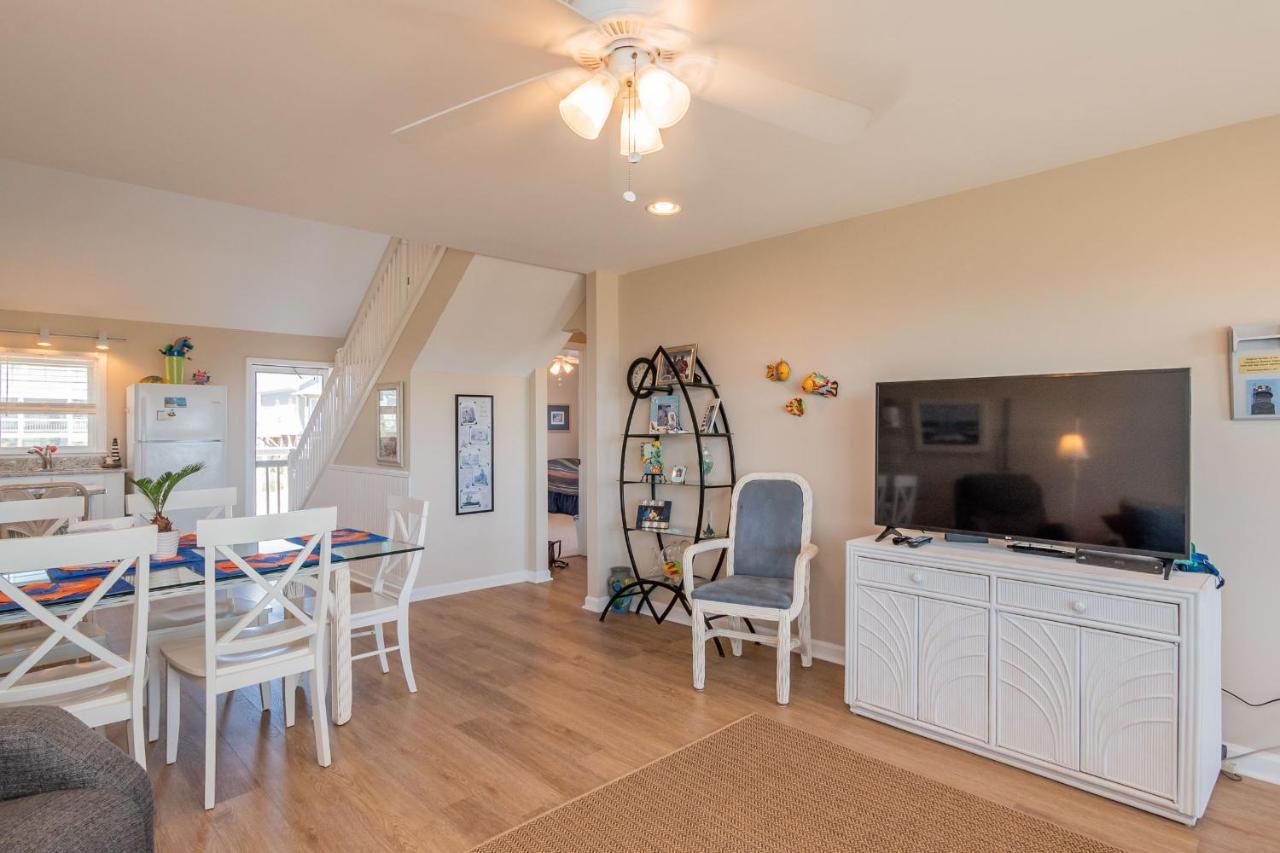 Katie Lou'S Place By Oak Island Accommodations Caswell Beach Eksteriør billede