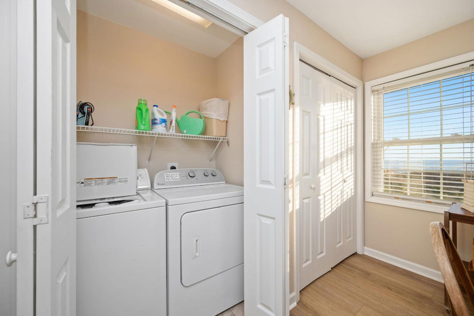Katie Lou'S Place By Oak Island Accommodations Caswell Beach Eksteriør billede