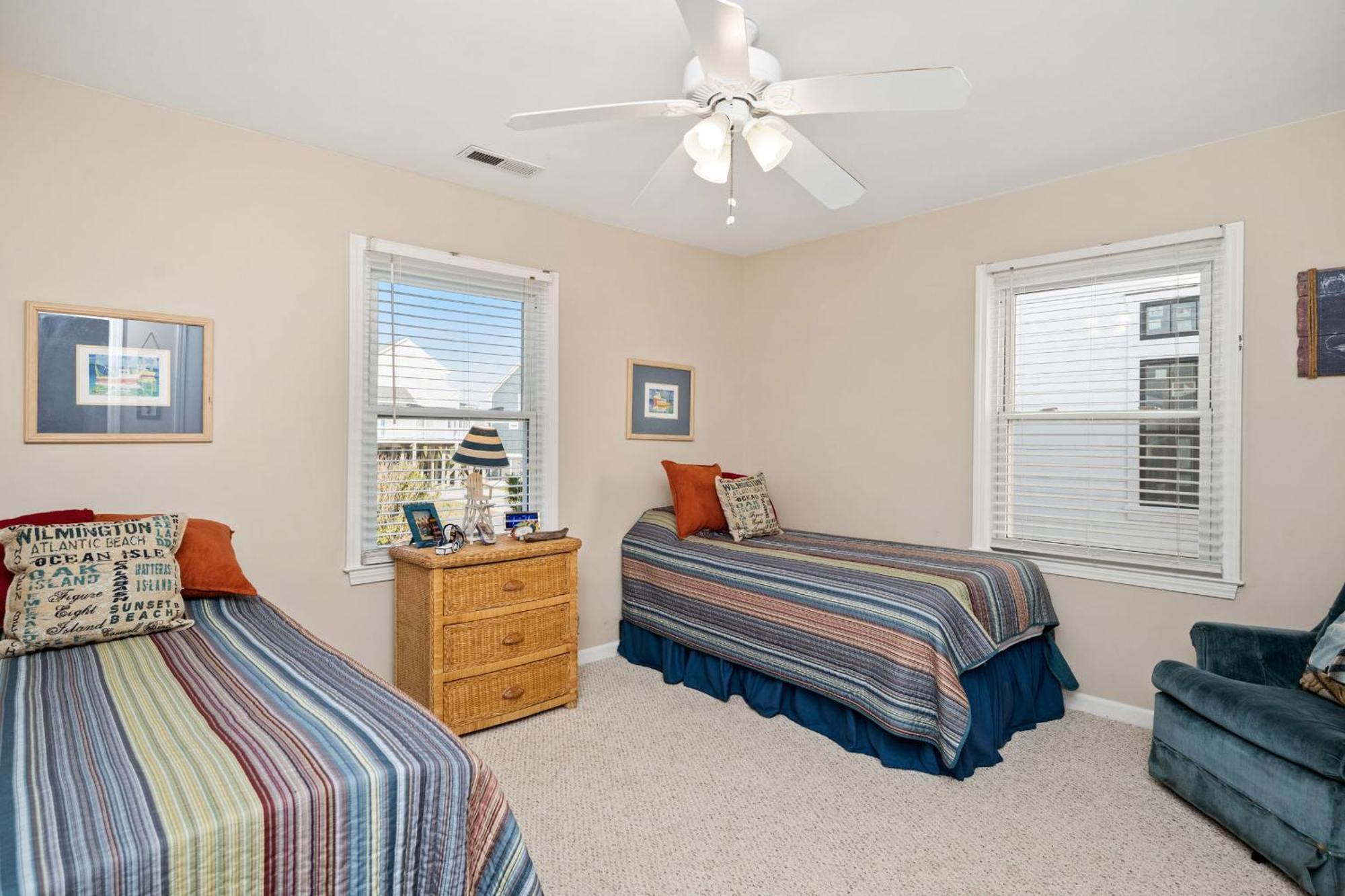 Katie Lou'S Place By Oak Island Accommodations Caswell Beach Eksteriør billede